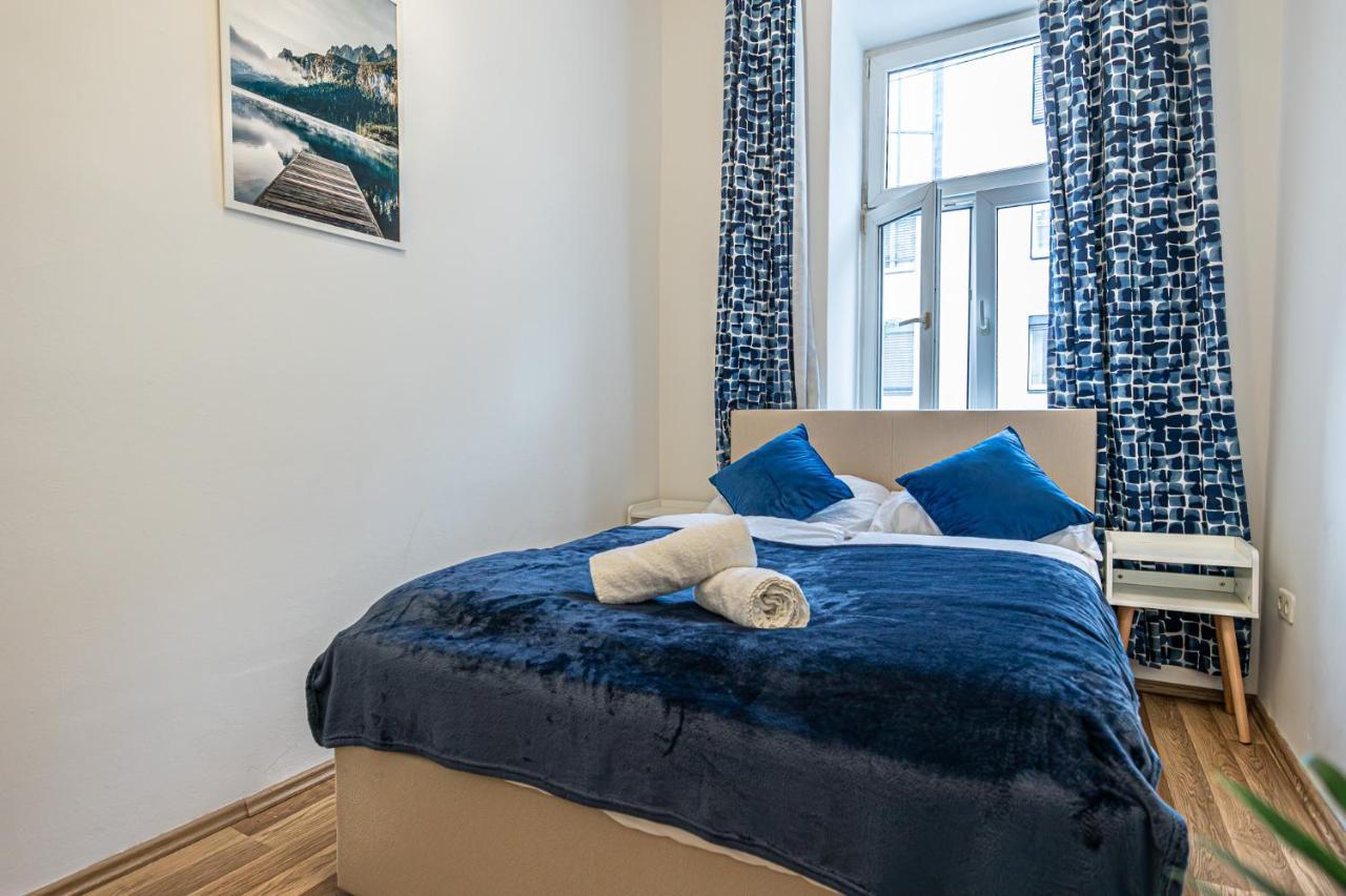Modern Comforts: Chic Studio Apt Centrally Located Вена Экстерьер фото